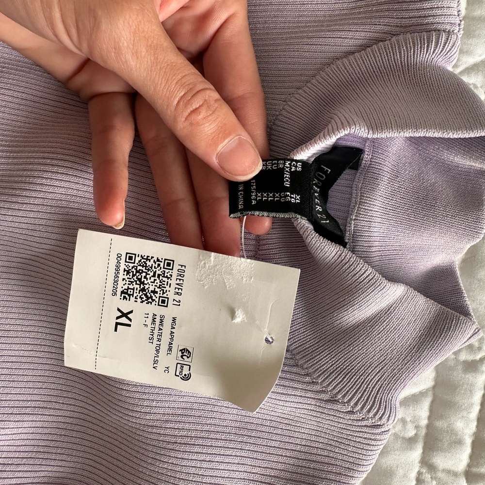 Forever 21 Lavender Long Sleeve Top - Picture 2 of 3